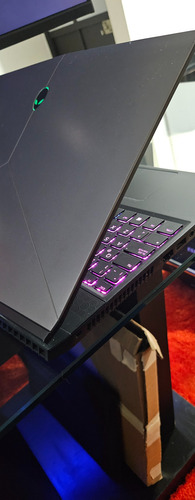 Laptop Dell Alienware M15 R1 Core I7 Nvidia Rtx6gb Unica Negro (Usado)