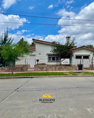 Vendo Casa A Reciclar 4 Dormitorios 3 Baños