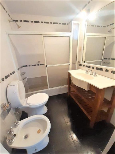 Imagen 10 de 14 de Casa En Alquiler 100 M2 Uso Profesional Y Comercial Con Cochera Y Patio Lanús Oeste