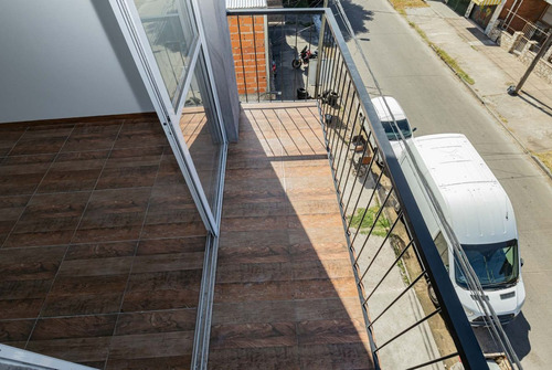 Departamento En Venta 2 Amb Hurlingham 3piso