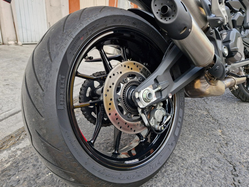 Ducati Monster + 2022