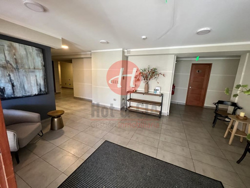 Departamento En Venta De 3 Dorm Edificio Alcalá