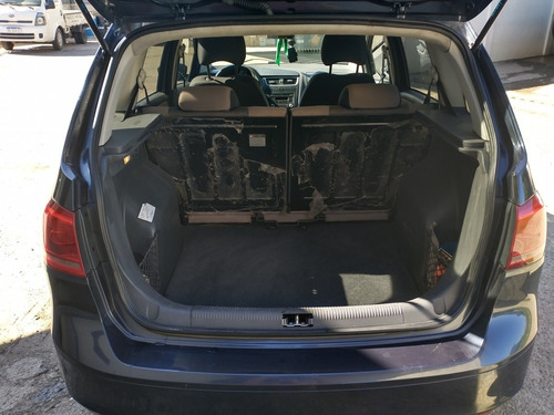 Volkswagen Suran 1.6 Trendline 11b 2012