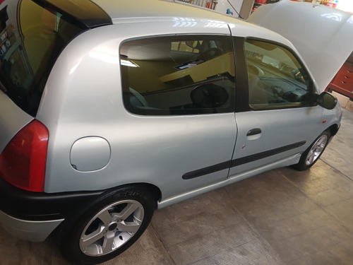 Renault Clio 1.6 Rl Aa