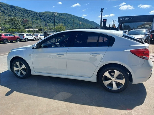 Imagem 9 de 12 de Chevrolet Cruze 1.8 Lt 16v Flex 4p Manual