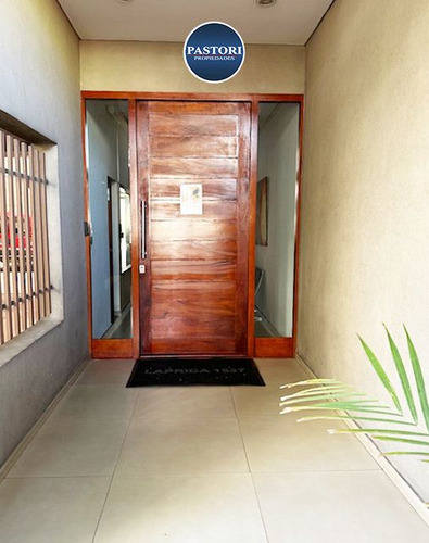 Venta Urgente!! Departamento 2 Amb C/ Cochera A Mts Av. Maip
