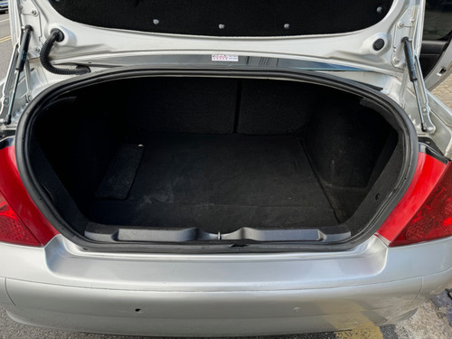 Peugeot 307 1.6 Presence Pack Flex 5p