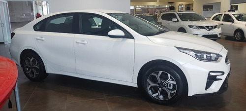 Imagen 3 de 6 de Kia Forte Lx
