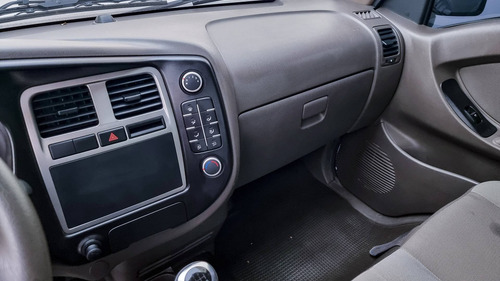 Imagem 8 de 11 de Hyundai Hr 2.5 Longo Sem Caçamba 4x2 16v 130cv Turbo