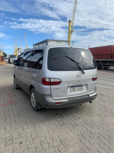 Hyundai H1 2.5 7 Pas Hsv Starex