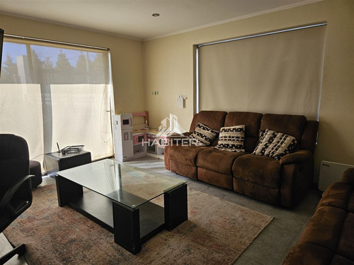 Casa En Venta De 4 Dorm. En Talca