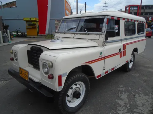 Land Rover Santana 2.4 Extra largo