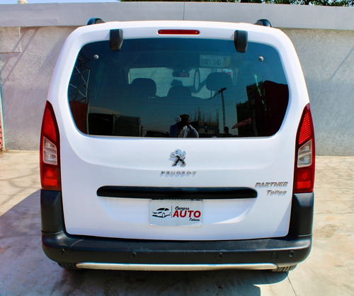Partner Tepe 7 Pasajeros 2017 Factura Original, Tomo Auto