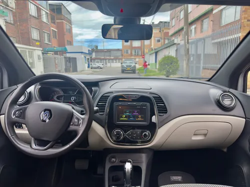 Renault Captur 2.0 Intens Automática