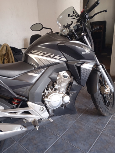 Honda Twister 250