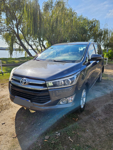 Toyota Innova 2.7 Srv 6at 8a