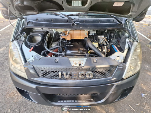 Iveco 70c16 Hd Cabine Dupla - 2011 Com 166.664 Km + Bau