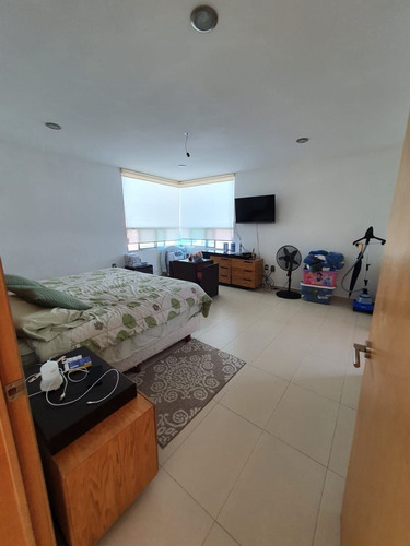 Se Vende Casa En Claustros De Las Misiones, Centro Sur De 3 Niveles, Ubicadísima