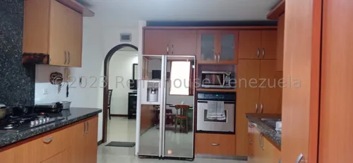 Espacioso Apartamento!! 24-10161