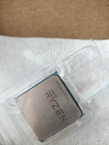 Imagem 2 de 3 de Processador Amd Ryzen 5 1600 De 6/12 Cores De 3.2ghz
