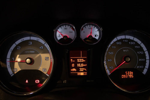 Peugeot 408 1.6 Feline Hdi 115cv