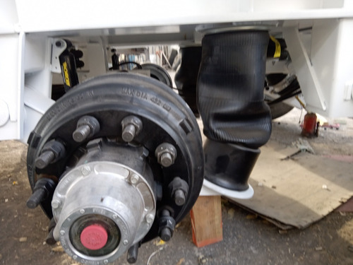 Venpol Lowboy Cuello Desmontable 4 Ejes Cap 80ton 2024