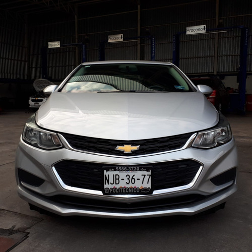 Imagen 3 de 11 de Chevrolet Cruze 2017 Lt