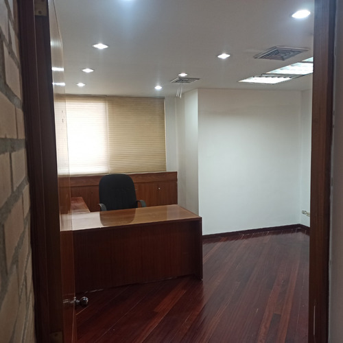 Imagen 10 de 14 de Oficina En Alquiler, Sabana Grande, Caracas-venezuela.