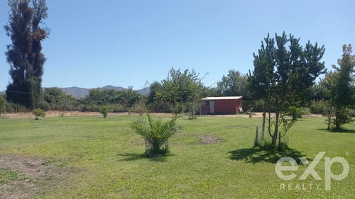Parcela En Venta Con 2 Casas En Talagante