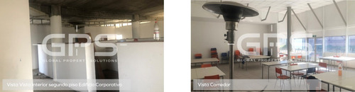 Imagen 4 de 7 de Isabel Carrera / Caletera Américo Vespucio