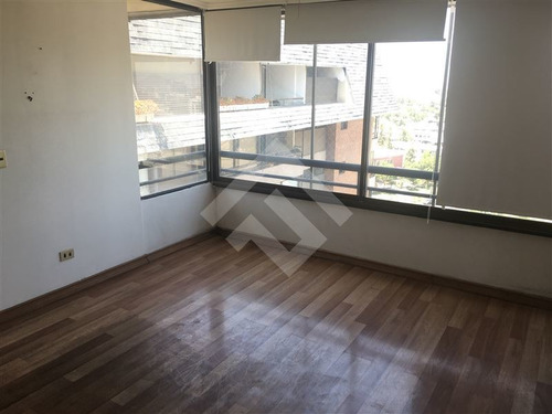 Imagen 8 de 19 de Departamento En Venta De 4 Dorm. En Vitacura