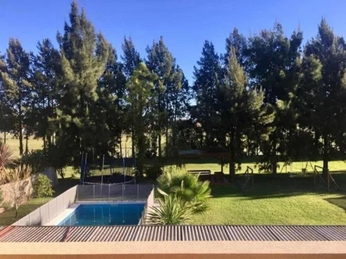 Imagen 5 de 14 de Casa En Venta 5 Ambientes En Canning