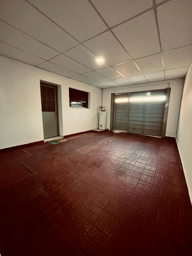 Venta Casa- 3 Dormitorios- 2 Baños -pileta-quincho-credito