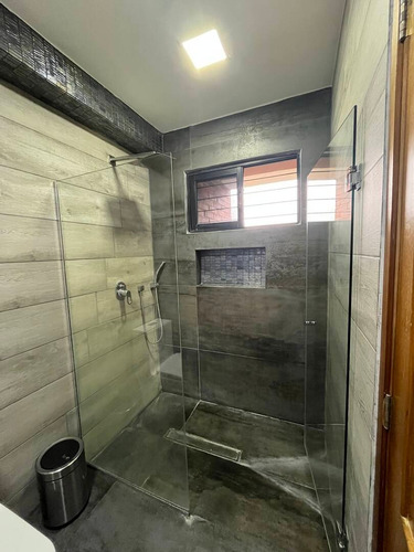Alexora Cobos Vende Apartamento Con Planta 100%