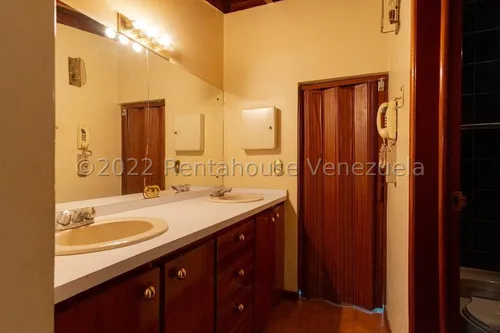 Casa En Venta Los Campitos Lp