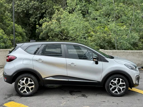 Renault Captur 2.0 Intens Automática
