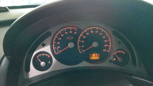 Imagem 9 de 9 de Chevrolet Corsa Sedan Premium 1.4 8v 4p