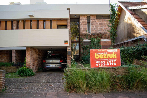 Imagen 2 de 25 de Casa - Mart.-vias/libert.