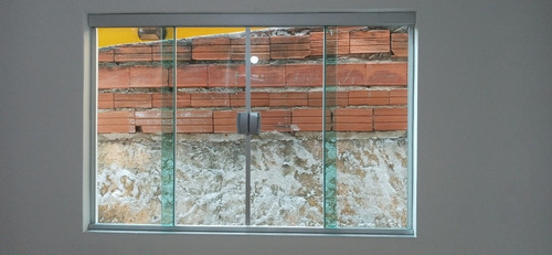Imagem 5 de 5 de Venda E Instalação Janelas, Box E Sacadas De Vidro
