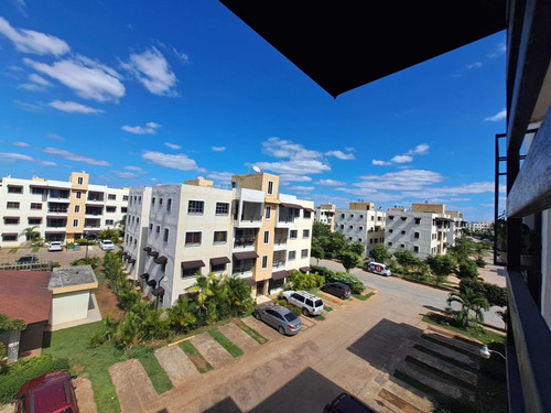 Imagen 13 de 25 de Apartamento En Venta, Res. San Isidro Labrador