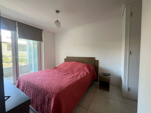 Departamento En Venta De 2 Dorm. En Las Condes