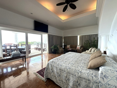 Departamento En Venta En Cancún En Residencial Del Mar Con Alberca Privada: