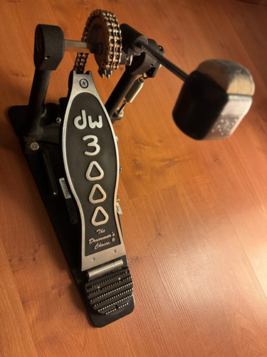Pedal De Bombo Sencillo Dw Serie 3000 (Usado)