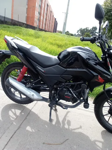 Modelo 2021 Con Papeles Hasta El Mes De Julio. Único Dueño,