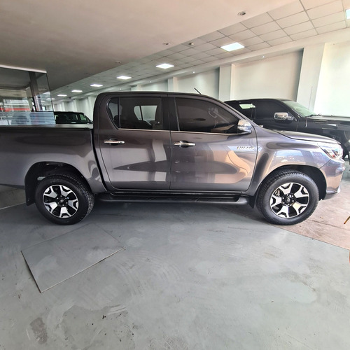 Toyota Hilux 2.8 Cd Srx 177cv 4x4 At