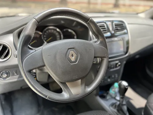 Renault Logan 1.6 Privilege / Intens