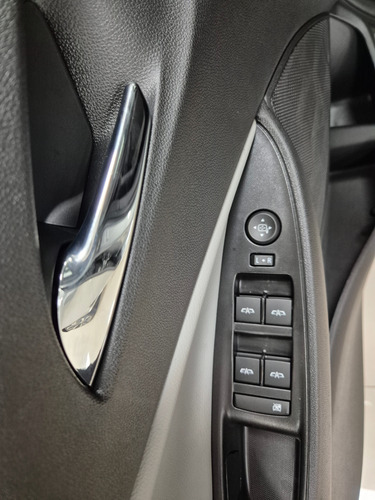 Chevrolet Onix 1.0 Turbo Premier At