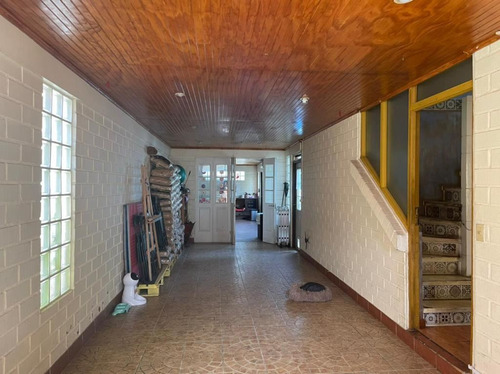 Casa En Venta De 3 Dorm. En Los Angeles