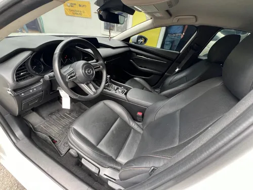 Mazda 3 2.0 Touring