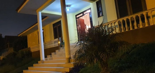 Chácara À Venda Na Rua Charles Darwin, Aristocrata, São José Dos Pinhais - Pr - Liv-13458